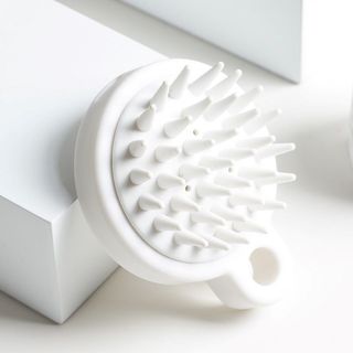 Lược Gội Đầu Silicon Muji Mềm Massage Da Đầu - Giảm Rụng Tóc