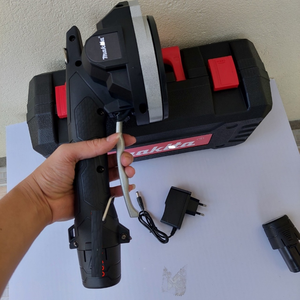 Máy rung ốp lát gạch Ma. kita 18v. Rung 6 cấp, nâng hít gạch 80x80. 100kg
