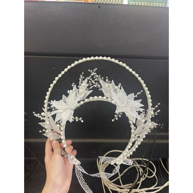 mấn cô dâu đội đầu cài tóc xinh