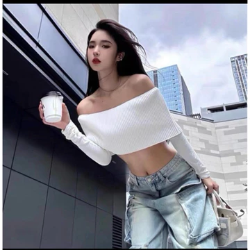 áo croptop cho nữ , áo croptop chất tăm nhẹ mặc thu cho nữ ( sẵn hàng ) áo trễ vai tay dài, áo trễ vai hot .áo dài tay .