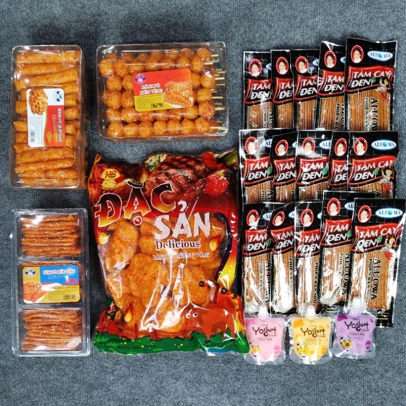 Combo đồ ăn vặt 4 món snack bánh bò kèm 15 snack tăm cay đen và 3 sữa ...