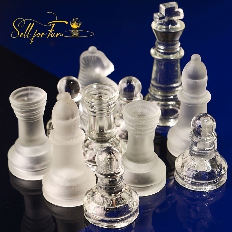 Bộ Cờ Vua Thủy Tinh Đồ Chơi Bàn Cờ Vua Cao Cấp Glass Chess
