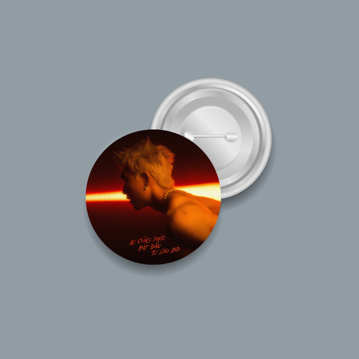 Huy hiệu cài áo/badge/pin album ca sĩ Hiếu Thứ Hai (đọc miêu tả)