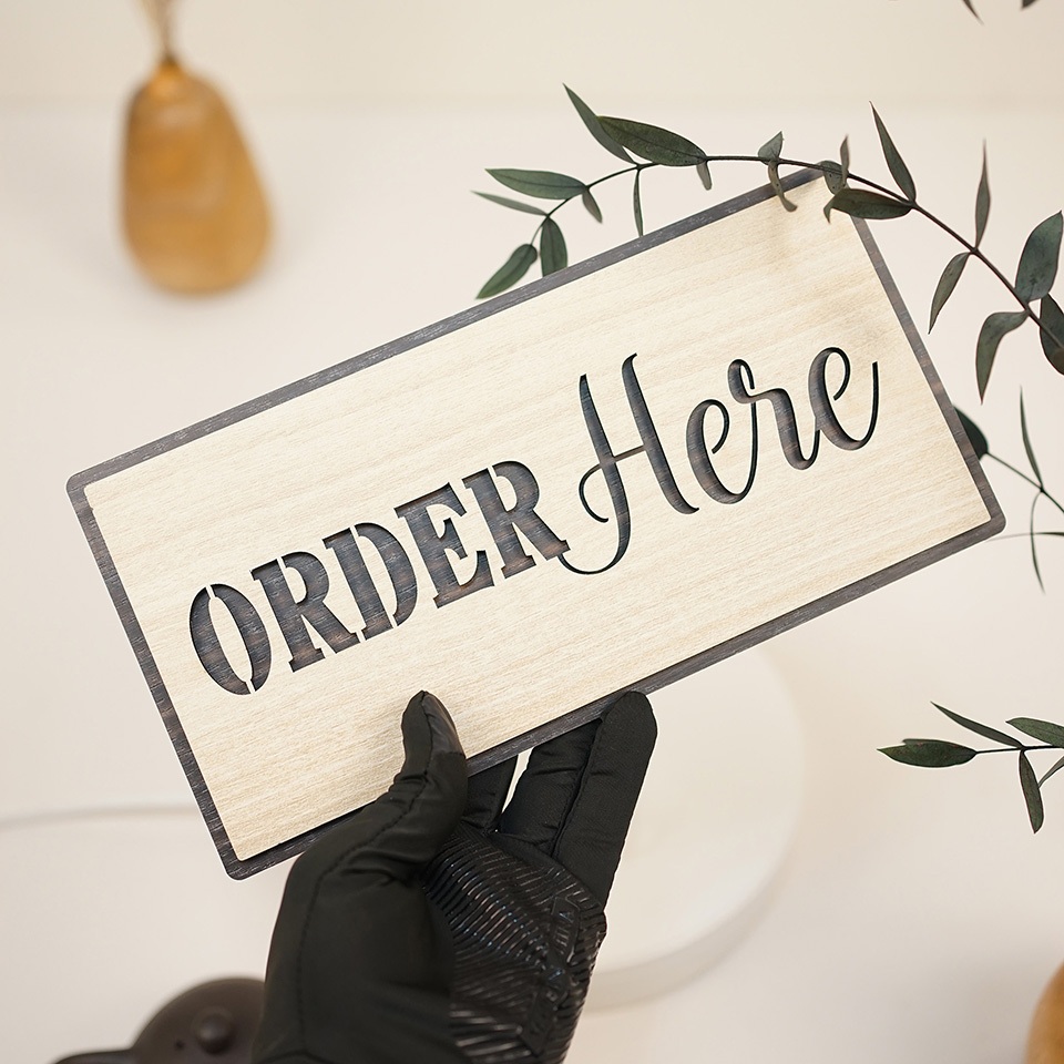 Bảng gỗ decor Order here hướng dẫn gọi món tại quầy LEVU-BG39