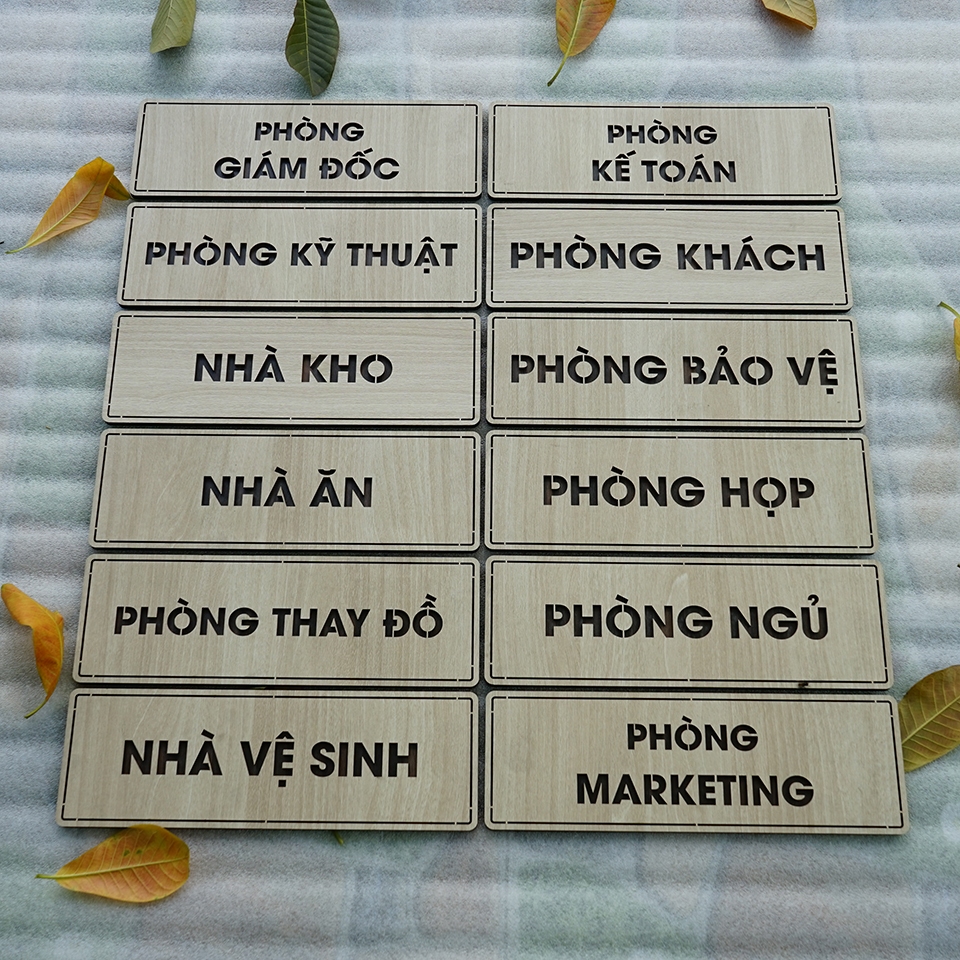 12 Mẫu bảng gỗ tên phòng dán cửa giá rẻ có sẵn keo dán tường