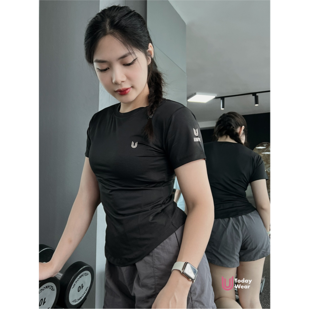 Ảnh Set đồ tập gym yoga thể thao áo Essential Dri-FIT đen mix quần Gina short xám Today U Wear cầu lông tennis pickleball 3