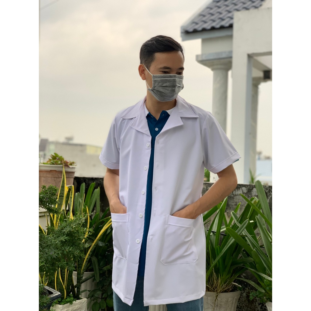 Áo Blouse NAM Trắng Tay Ngắn Thân Ngắn Vải Cotton, Nhà Thuốc, Bác Sĩ, Điều Dưỡng, Y Tá, Sinh Viên Khoa Y