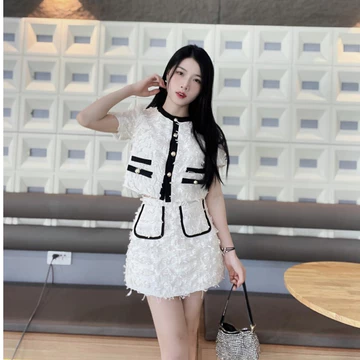 Set váy nữ , set áo crotop chân váy dạ trắng phối viền đen chân váy A sang chảnh