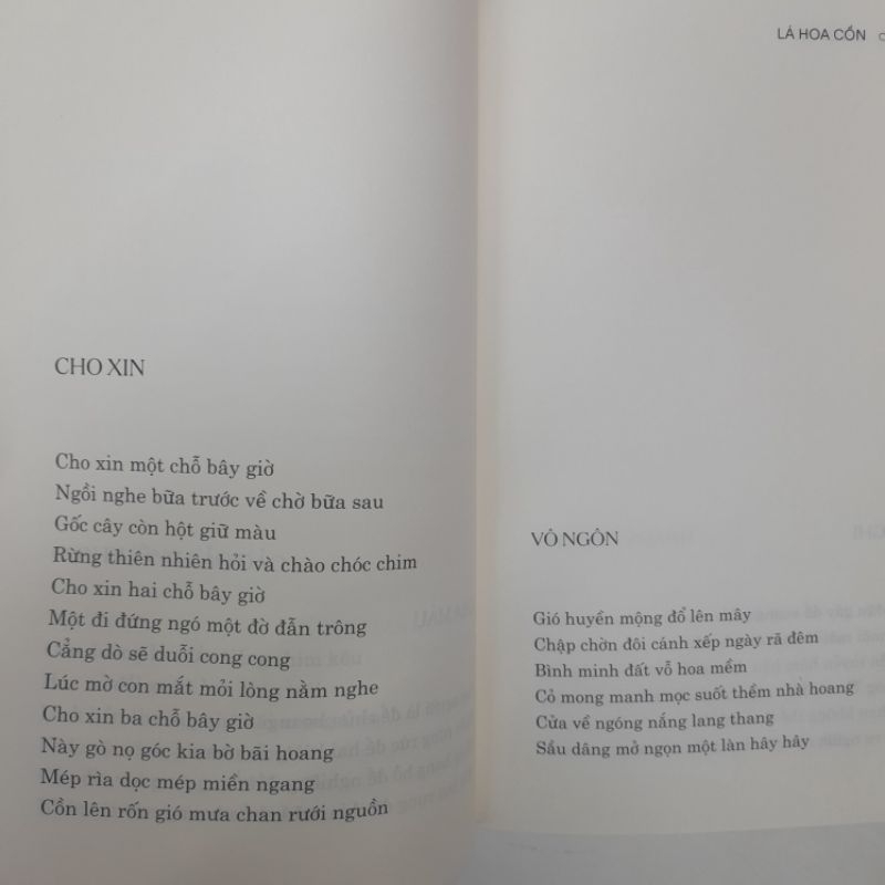 Ảnh Sách - Lá Hoa Cồn - Tập thơ hay nhất của Bùi Giáng 1