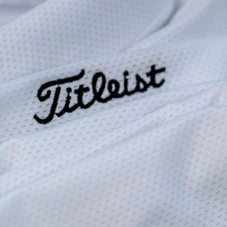 Áo Golf polo Titleist màu trắng trơn, vải polyester , spandex thiết kế lỗ thoáng khí làm mát nhanh