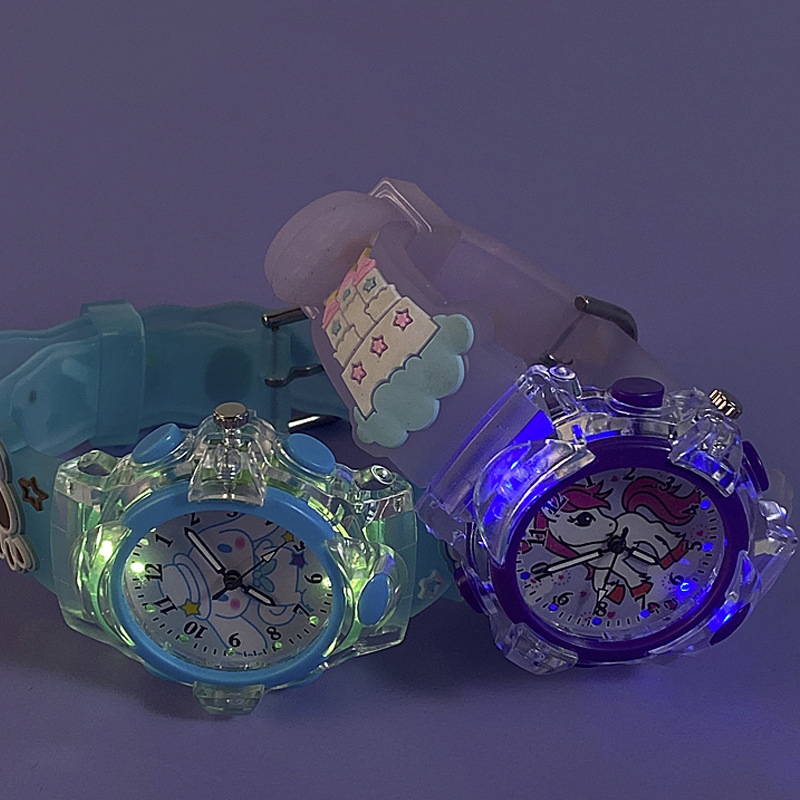 Đồng Hồ Phát Sáng LED Sanrio Kuromi Cinnamon Dây đeo 3D Dây đeo silicon Đồng hồ trẻ em