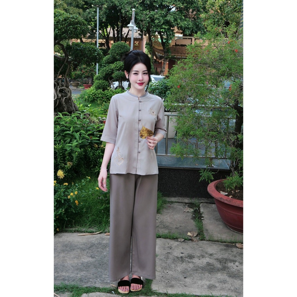 Bộ đi chùa cổ tròn thêu An Nhiên lụa trượt Pháp phục đi chùa đính cúc bọc thêu sen Đồ lam nữ tay lỡ lụa mêm Thanh lịch