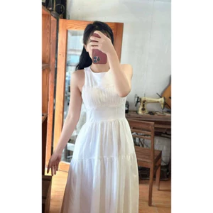 Đầm linen sát nách tầng xoè xếp ly ngực