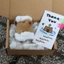 Móc khoá Capybara chuột lang nước quấn khăn tắm bằng len handmade (ảnh thật shop chụp)