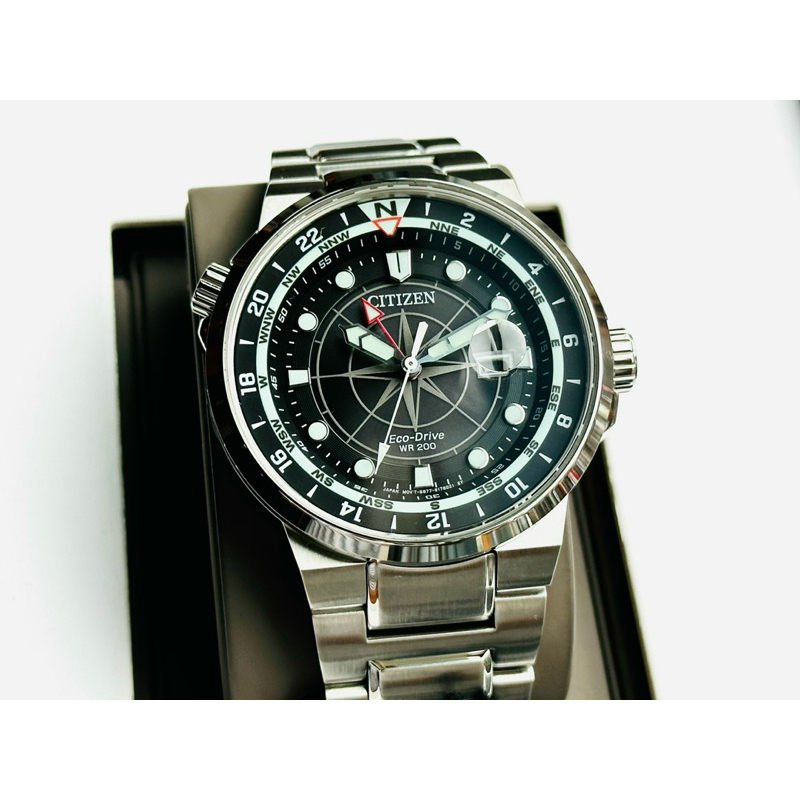 CITIZEN Uomo Supertitanio Argento AW1640-83A
