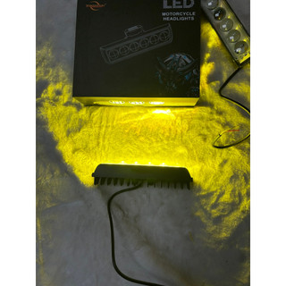Đèn led bi trợ sáng ô tô, xe máy 6 bóng 1 hàng nhiều chế độ sáng.