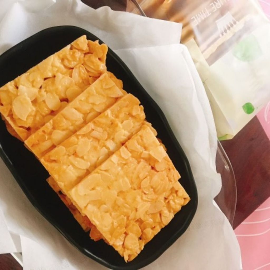 Bánh Ngói Hạnh Nhân Giòn Rụm - Xưởng Hạt Dinh Dưỡng Bảo Tâm