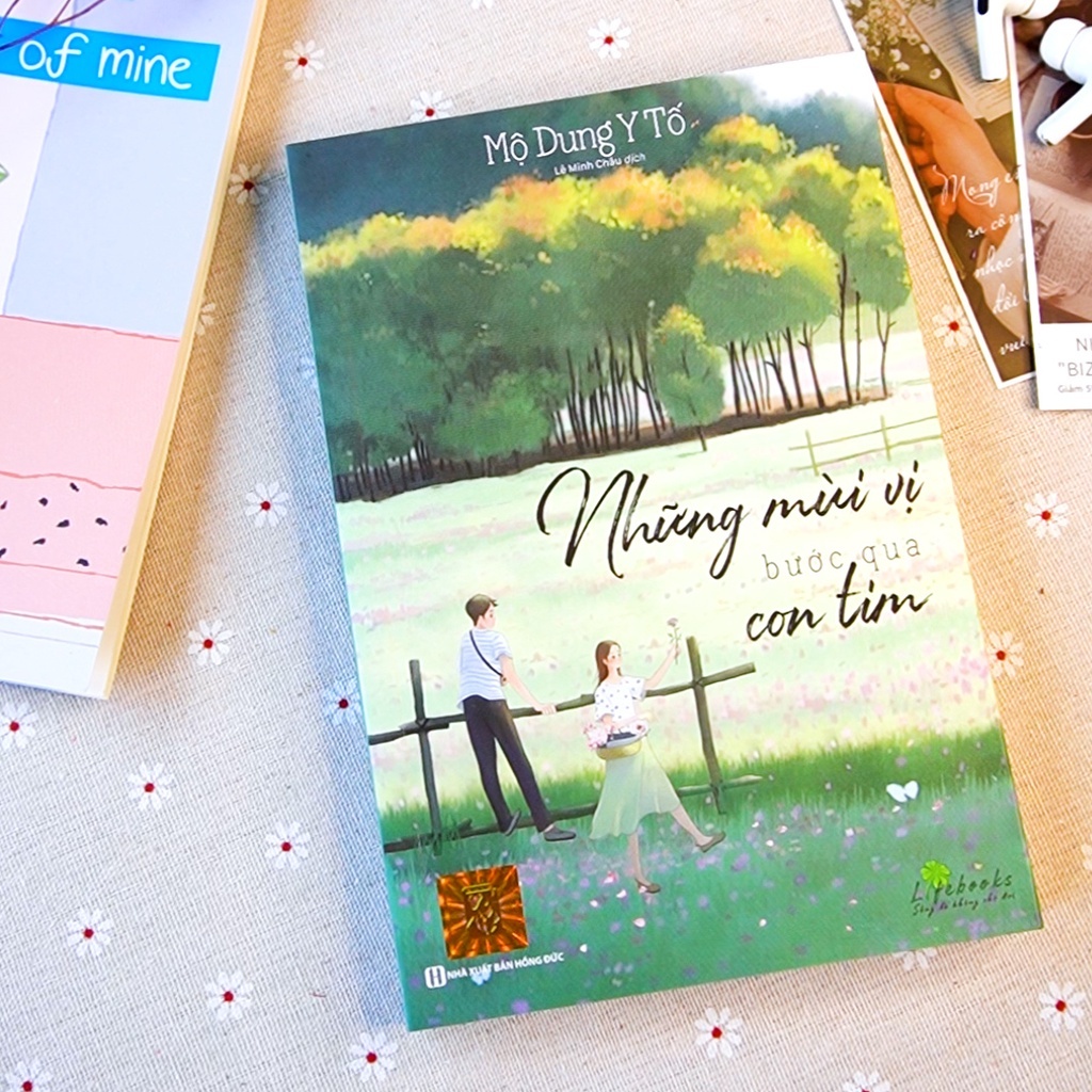 sách Xé Vài Trang Thanh Xuân, Đổi Lấy Một Bản Thân Nỗ Lực & Những mùi vị bước qua con tim