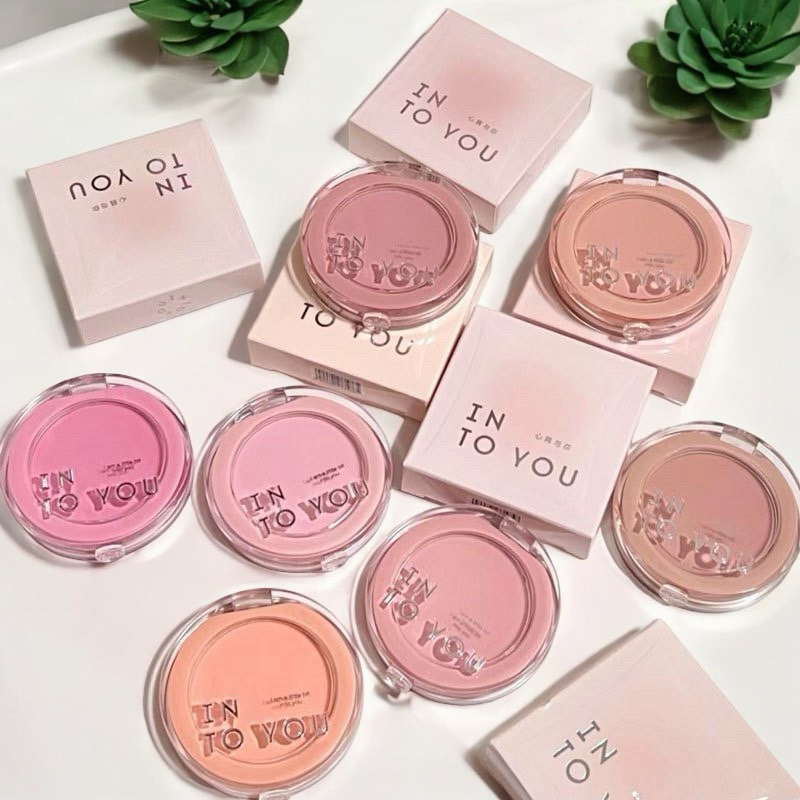 Má hồng đơn lỳ Into You, tông màu thời trang, xinh xắn