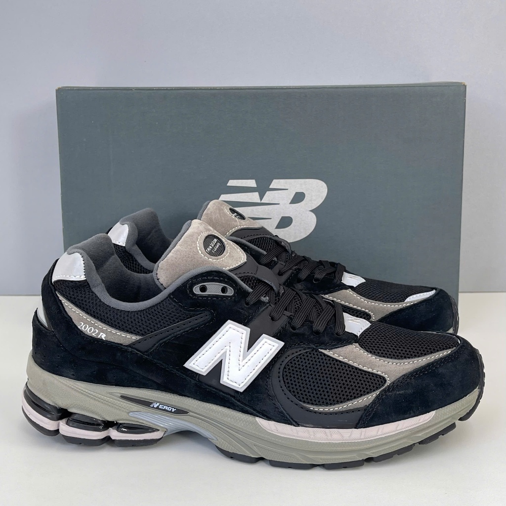 Giày sneaker Running 2002R Black Dark M2002RR1 ( Da Lộn ) - FULLBOX ...