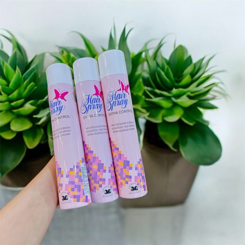 Keo mềm Jacqualine bướm hồng, mùi hương dễ chịu, giúp việc bới tóc dễ dàng.