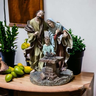 Bộ tượng gia đình Thánh Gia phong cách châu Âu mang màu sắc cổ điển