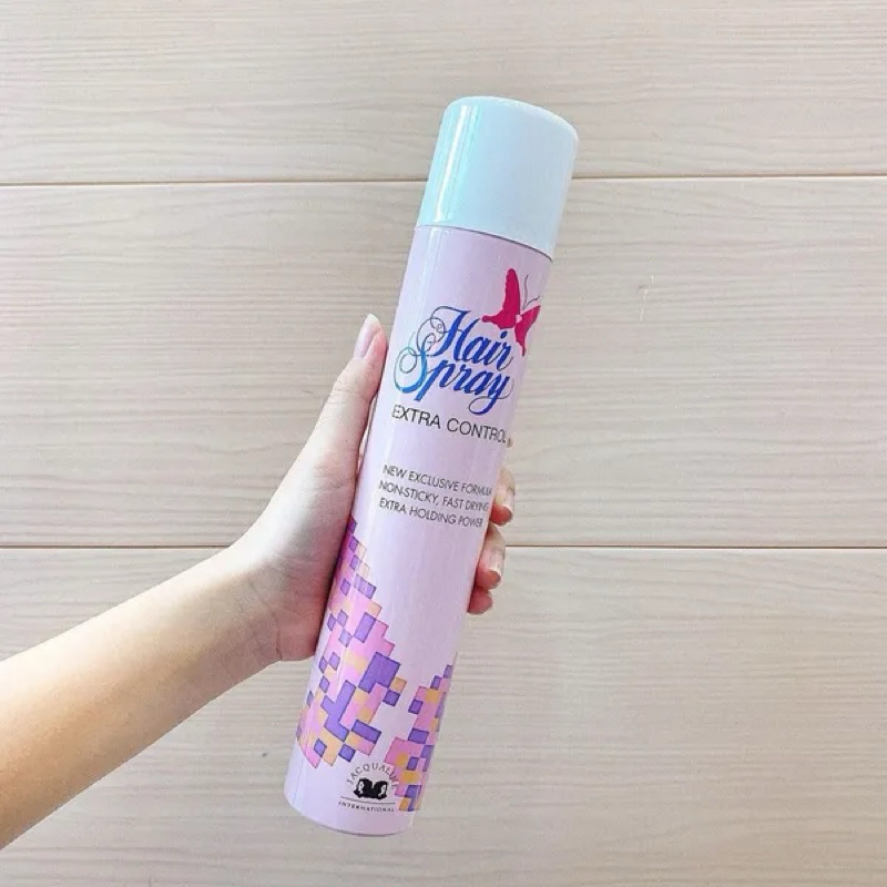 Keo mềm Jacqualine bướm hồng, mùi hương dễ chịu, giúp việc bới tóc dễ dàng.