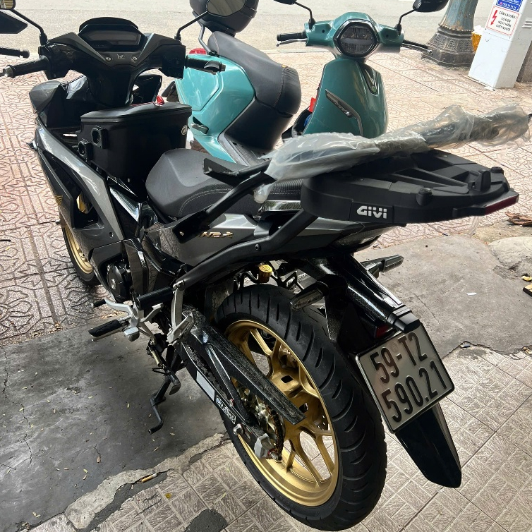 Baga cảng sau Givi ZR cho xe Honda Winner  - Chính hãng