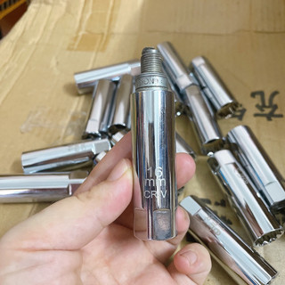 Khẩu tháo bugi 16mm có TỪ TÍNH đầu lắp khẩu 3/8