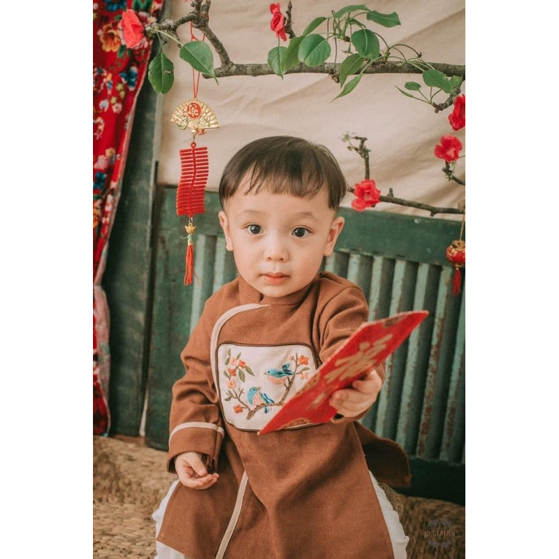 Áo Dài Nhung Tăm Bé Trai Thêu Tay Cao Cấp C6050 (1–10 tuổi, 8–31kg) – Áo Dài Tết Truyền Thống Cho Bé Trai