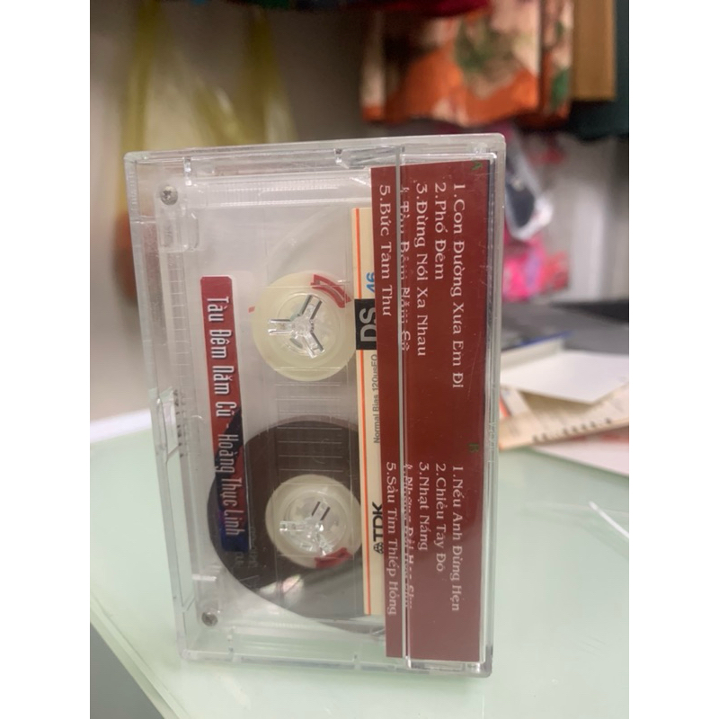Băng Cassette Hoàng Thục Linh - Tàu Đêm Năm Cũ