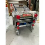 Máy cán bột mì làm pizza, bánh gối, há cảo, bánh bao chạy điện TẶNG KHUÔN LÀM MÌ - bảo hành 12 tháng — ảnh 3