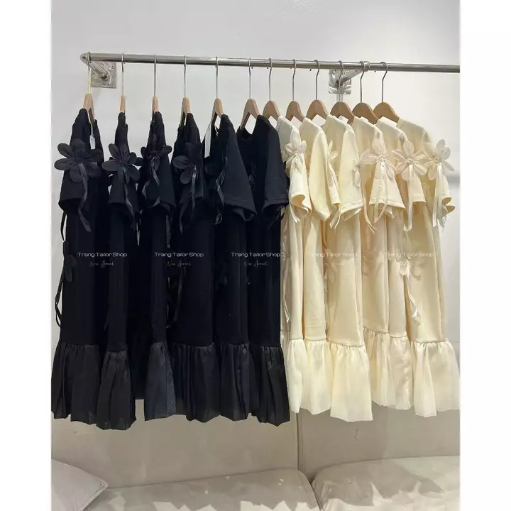 Váy bầu thiết kế , đầm bầu dự tiệc babydoll cotton hoa nổi dáng xòe đuôi cá 2 màu hot hit siêu xinh đầm bầu Elly – 7