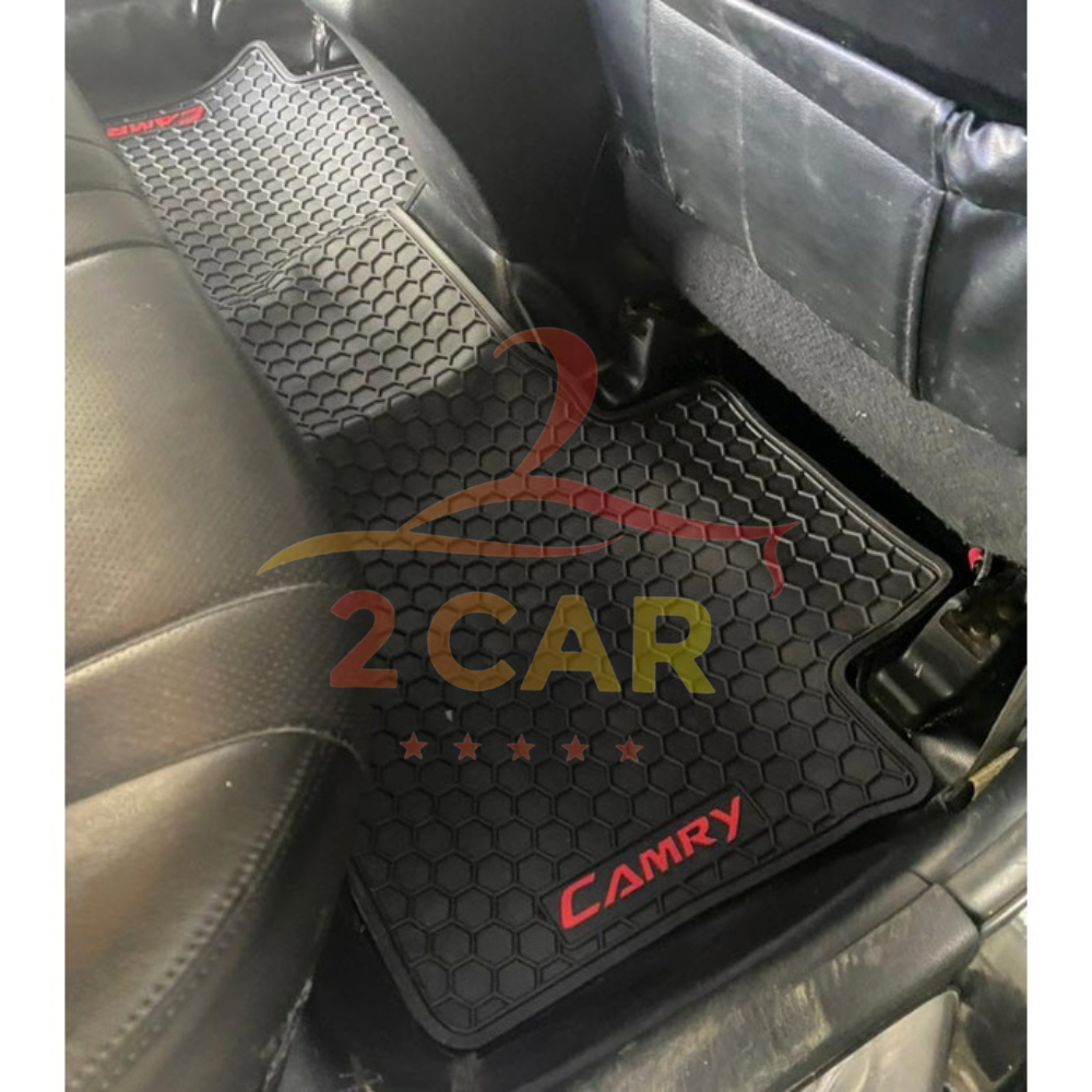 Thảm LÓT SÀN CAO SU xe Toyota Camry, lót sàn xe Camry 2007- 2020, 2021, 2022, 2023, 2024 không mùi - MẪU TỔ ONG CHỮ ĐỎ