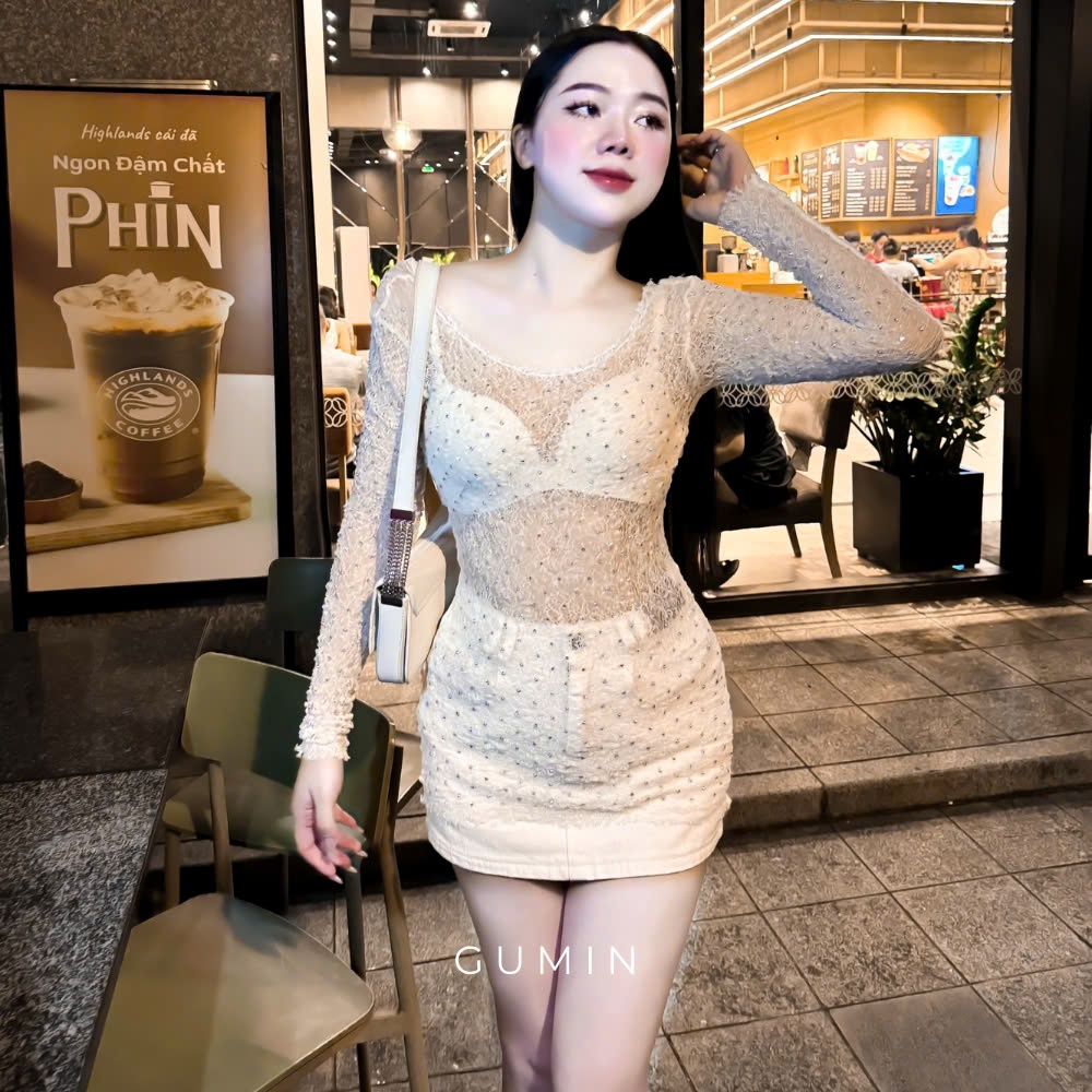 Áo len GUMN thiết kế áo dài tay hở lưng có đính đá, len lưới mỏng sang trọng cao cấp