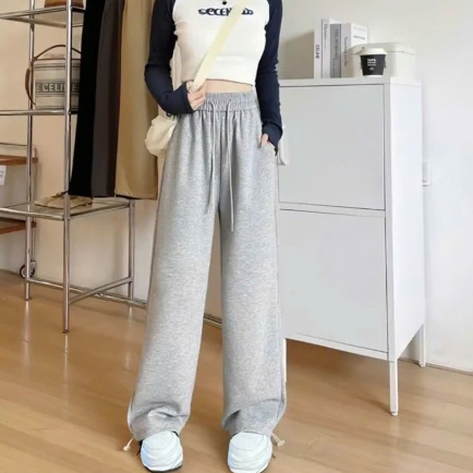 Quần nỉ ống rộng, chất nỉ dây rút tàu cao cấp. Có chốt ống quần. dễ mix đồ (ni 5)