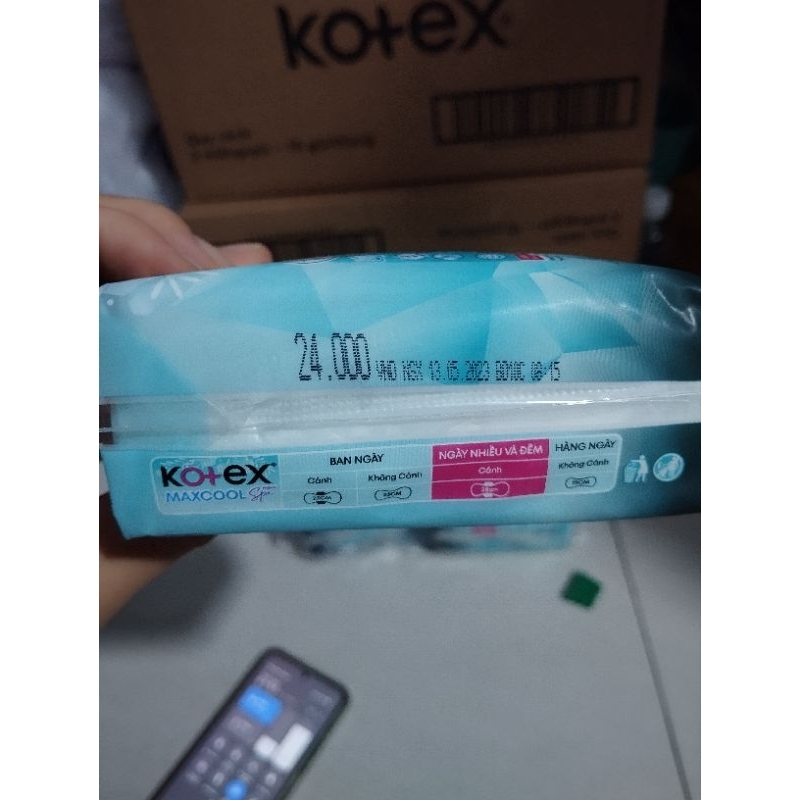 combo 4 gói Kotex Maxcool 23cm 20 miếng/28cm 6 miếng/gói