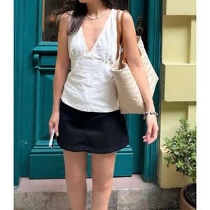 Áo sát nách cổ V MOLI TOP