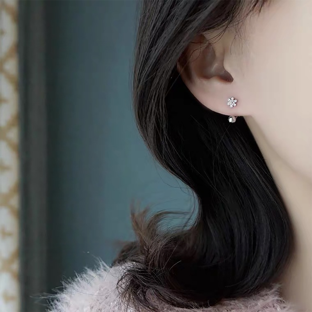 Khuyên tai bạc TLEE chốt vặn dáng cong hình hoa năm cánh dịu dàng TLEE JEWELRY B0151