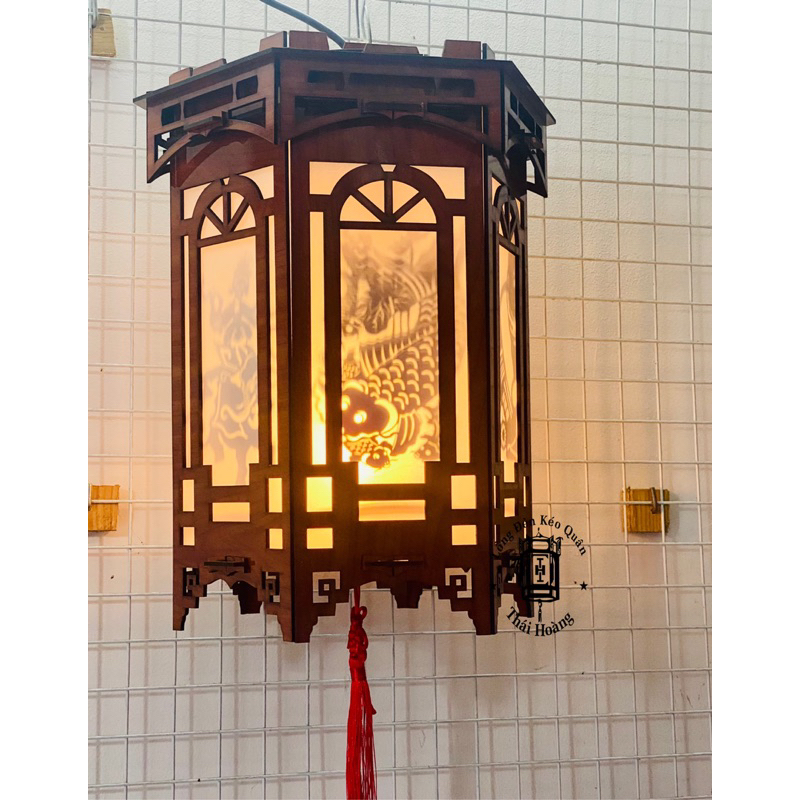 Đèn Kéo Quân gỗ cao 38cm sài điện( Hình quay Tranh Đông Hồ) | BigBuy360 - bigbuy360.vn