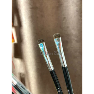 Cọ smudge dupe sep #11 di tan eye liner cực vừa vặn
