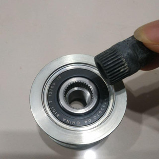 Khẩu tháo puly máy phát ô tô 33 răng tháo được hầu hết các dòng xe