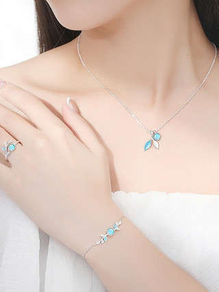 Vòng Cổ Bạc S925 Vòng Cổ Lá Pha Lê Xanh Vòng Cổ Vòng Đeo Tay Vòng Đeo Tay Nữ Lá Cây Mặt Dây Chuyền Xương Đòn S32