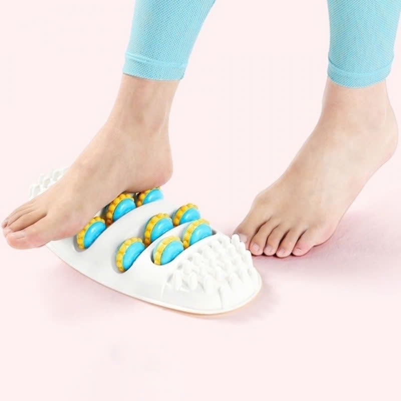 Dụng Cụ Lăn Mát Xa Bàn Chân bằng nhựa (10 con lăn bánh xe) 28x13cm Giúp Lưu Thông Mạch Máu, Giảm Đau Nhức