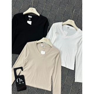 Áo Thun dáng BASIC Cổ Tim Ôm Dáng