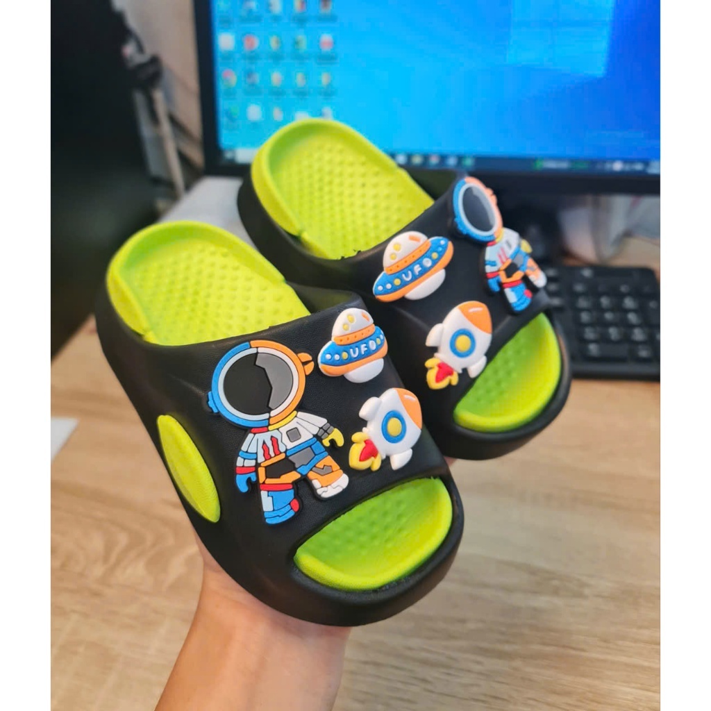 Dép bánh mì 3D đế cao đế tháo rời cho bé trai hình phi hành gia siêu đẹp êm chân
