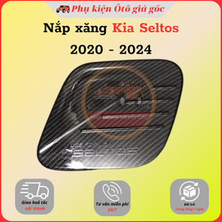 Ốp năp bình xăng xe Kia Seltos đời 2018 đến 2025 nhựa ABS vân carbon cao cấp, sáng bóng