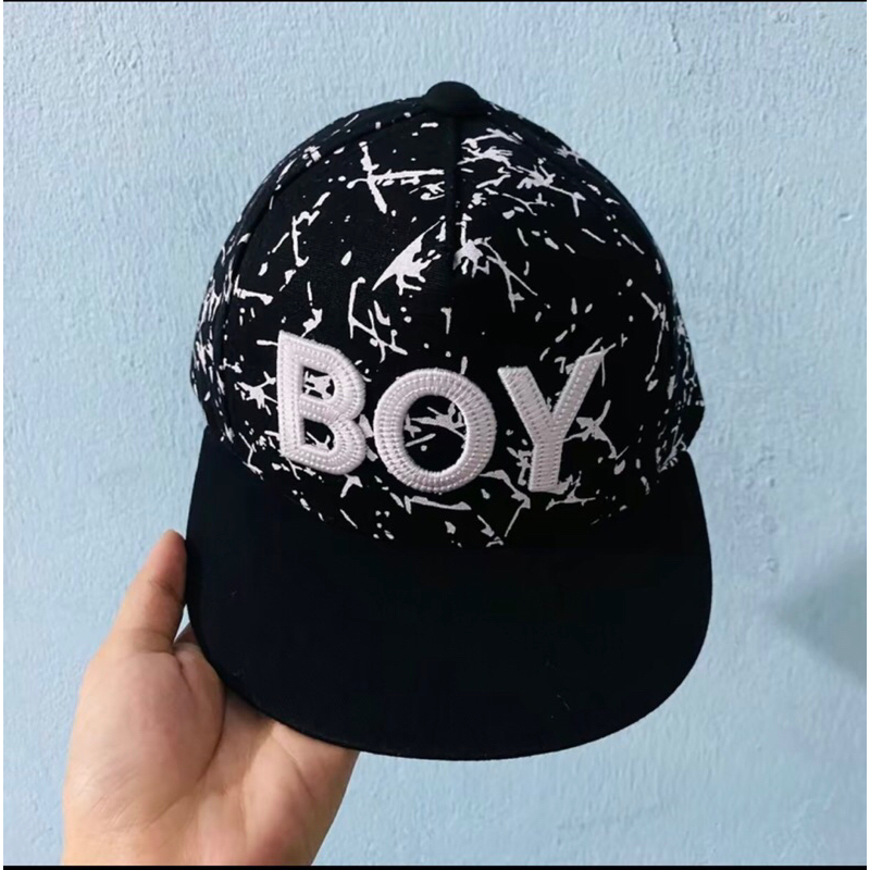 MŨ KẾT LƯỠI TRAI HIPHOP THÊU CHỮ BOY LOANG MÀU CHO BÉ TỪ 1t đến 5t