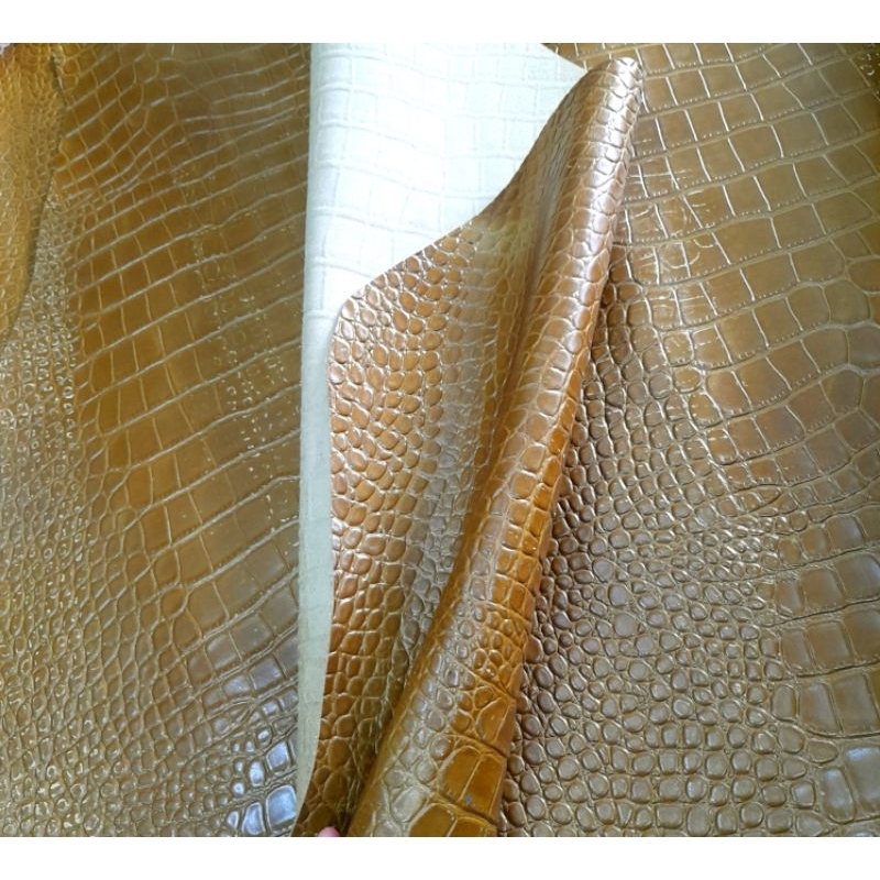 Cá sấu mustard loang