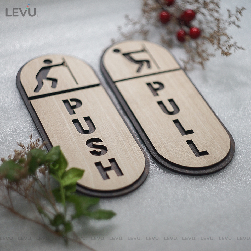 Bảng Gỗ Pull Push khắc laser décor cửa kính LEVU-TP03